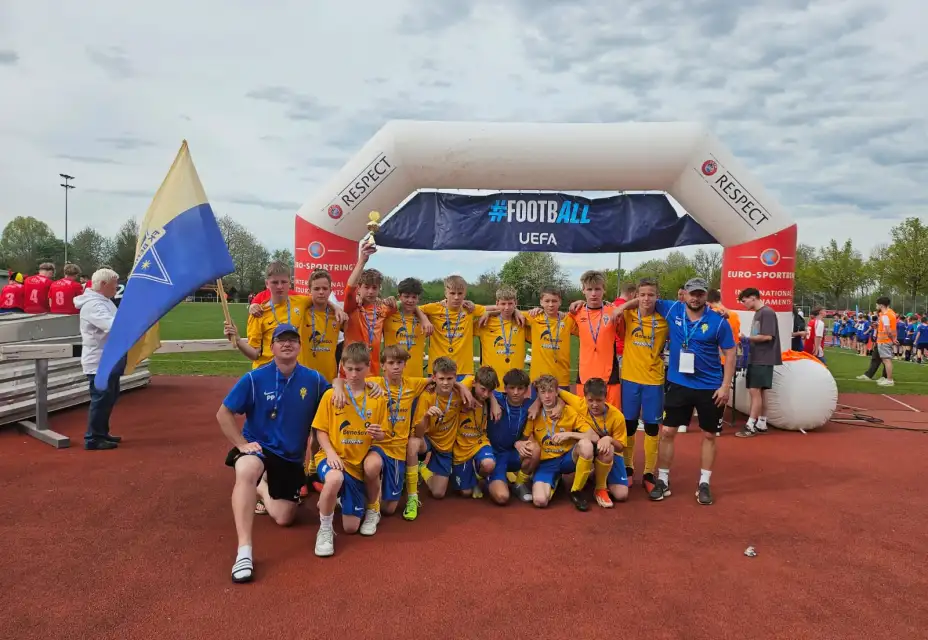 U14 přivezla z turnaje v Mnichově stříbro!